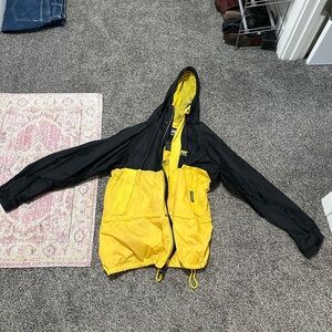 Helly Hansen black and yellow medium